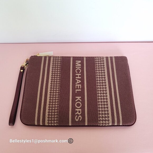 MICHAEL KORS Jet Set Signature Jacquard Large Zip Pouch Wristlet- Dark Berry⭐ - Picture 5 of 16